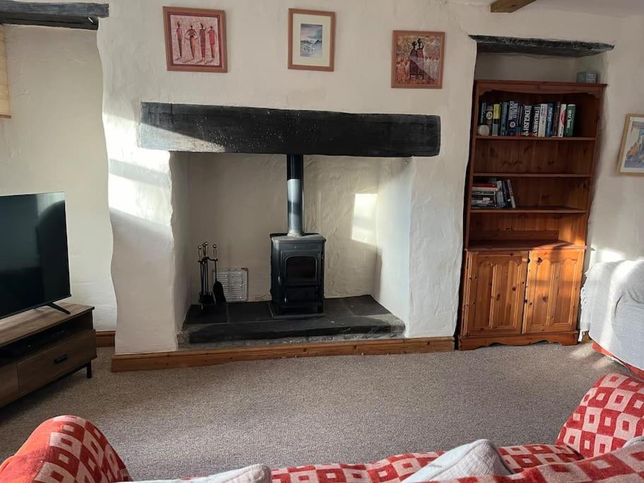 Bryn Rhedyn Cottage Cwm-y-glo Екстер'єр фото